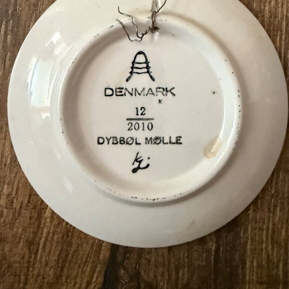 1950s Danish Miniature Souvenir Plates Set of 3 Windmill Church & H.C. Anderson - Picture 8 of 9